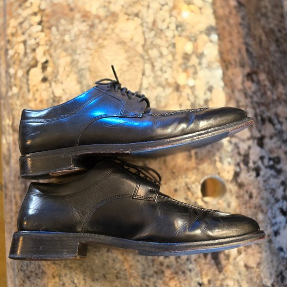 Cole Haan Classic Black Leather  Oxfords. - Picture 4 of 12